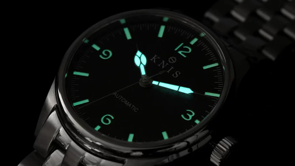 Lume Knis Retro Modern