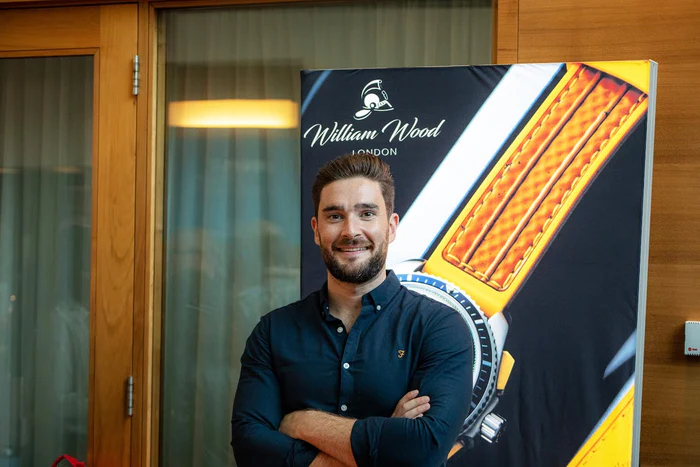 Jonny Garrett fundador y CEO de William Wood Watches